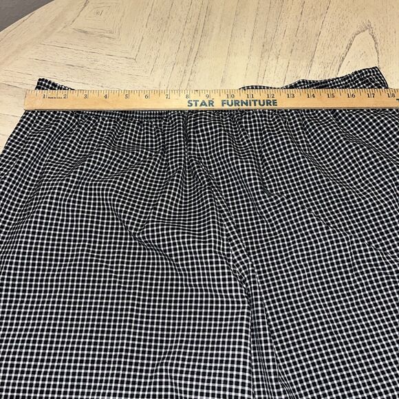 Alfred Dunner Capri Size 18 Black White plaid, Light weight, Comfy - Picture 7 of 8